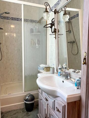 Villa 7 pièce(s) 4 chambre(s) 200 m²