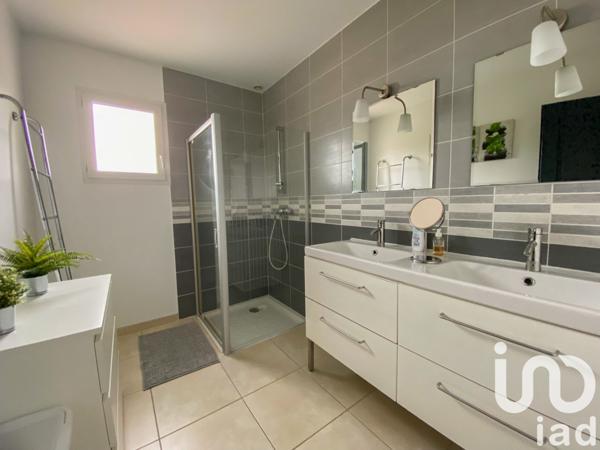 Maison à vendre 6 pièces 165 m² Salon-de-Provence