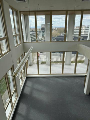 BUREAUX à LOUER de 1049 m²