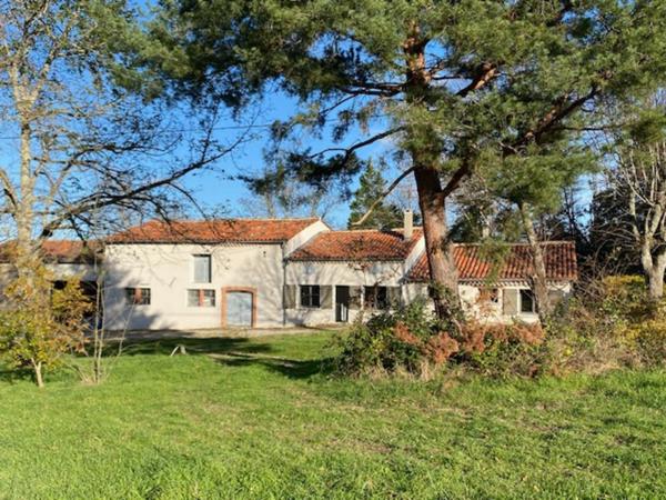 Propriete à vendre 7 pièces SOREZE (81)