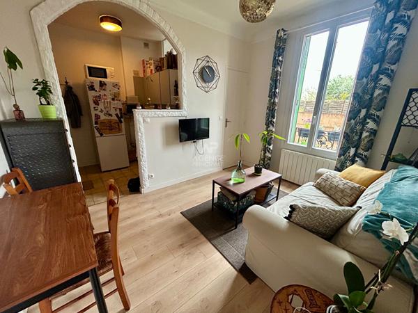 Appartement Acheres 2 pièce(s) 26 m2 127 000 € **  - Référence  9376