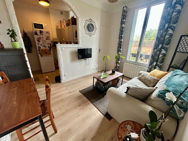 Appartement Acheres 2 pièce(s) 26 m2 127 000 € **  - Référence  9376