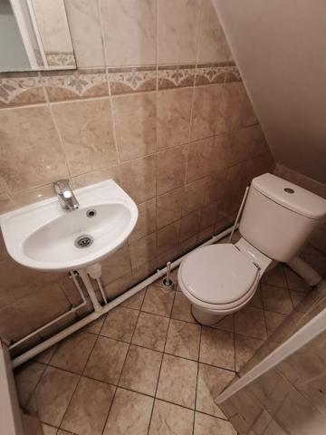 LE BOURGET GARE - STUDIO-15.70 m2 - 20M2 DE SURFACE TOTALE