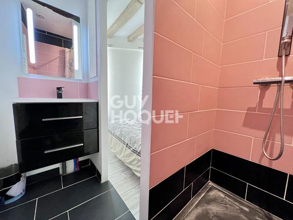 Découvrez ce charmant T2 avec terrasse en plein coeur de La Rochelle !