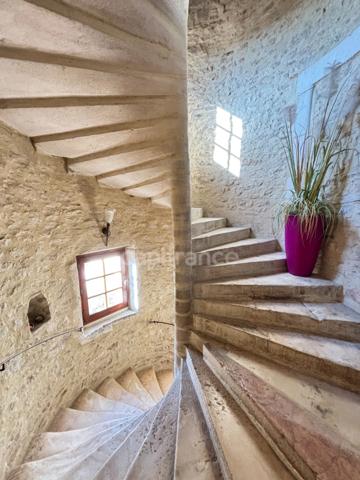 Maison à vendre 10 pièces - 300 m² - Terrain 1000m² - CUISERY (71)