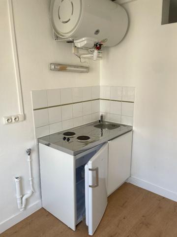 A LOUER SEGRE Studio rénové de 17 m2