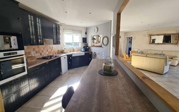 Maison à vendre    5 pièces •  Saint-André-de-Cubzac