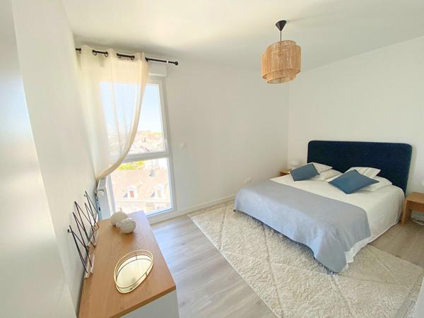 A vendre T4 -80,99 m² DERNIER ETAGE dans résidence Neuve Livrée avec deux balcons