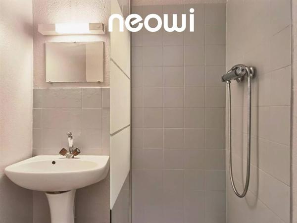 Maison de ville avec balcon et potentiel de logement indépendant
