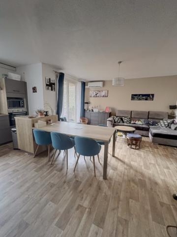 Appartement
                                                                                                                                                                                                                                                                                                                        2 pièce(s)                                                                                                                                                                                                          1 chambre(s)                                                                                                                                                                                                          45.33  m²
