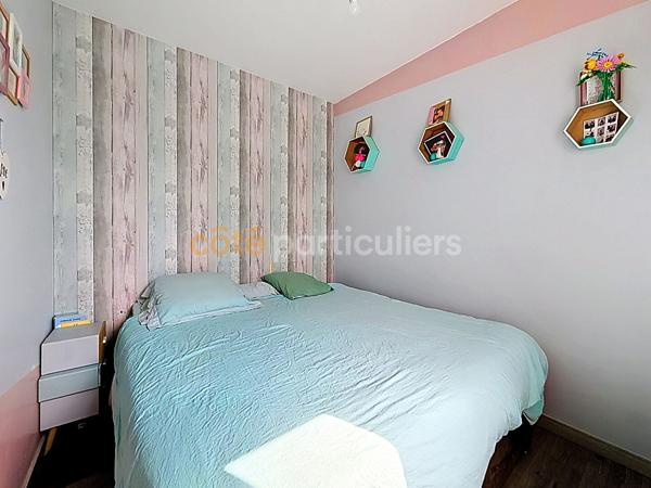 Vente
                Maison85 m² - 4 Pièces -
                    ARMENTIERES (59280)