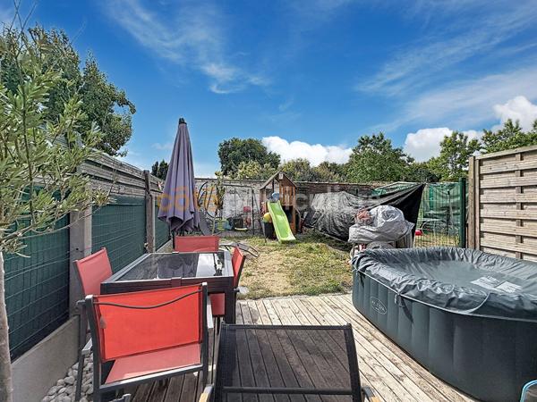 Vente
                Maison85 m² - 4 Pièces -
                    ARMENTIERES (59280)