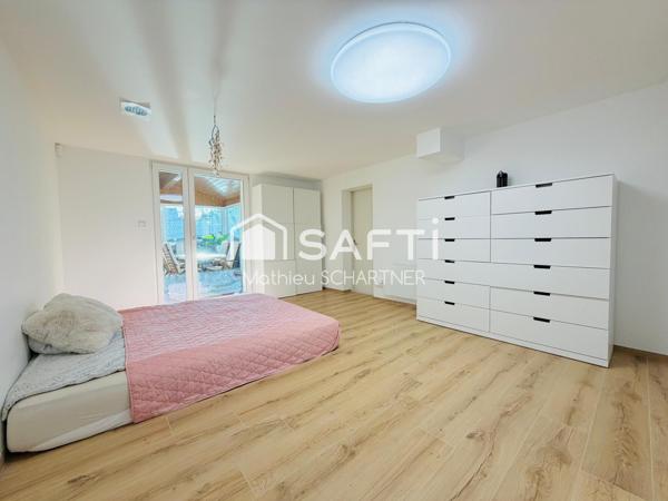 Maison - 7 pièces - 196m²