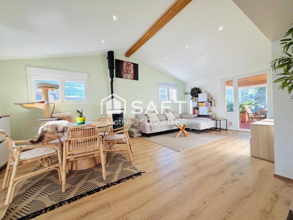 Maison - 7 pièces - 196m²