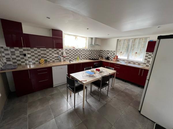 INVESTISSEMENT / MAISON LOUEE de 157m² habitables