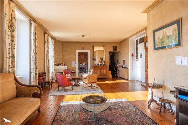 Maison à vendre |  Guilvinec |  16 pièces | 374 m²