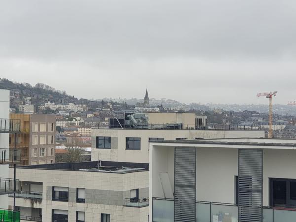Docks,au calme du bruit,parking
