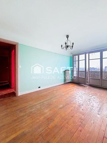 Appartement 3 pièces dernier étage proche RER