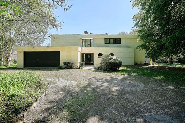 Vente Maison de luxe Mouvaux 9 Pièces 301.44 m²
