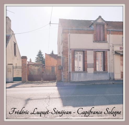 Maison de ville à vendre 4 pièces dont studio indépendant, jardin & dépendances - DPE B - LA FERTE SAINT AUBIN (45)