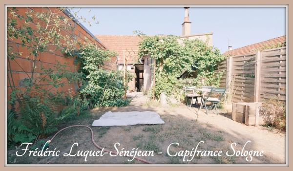 Maison de ville à vendre 4 pièces dont studio indépendant, jardin & dépendances - DPE B - LA FERTE SAINT AUBIN (45)