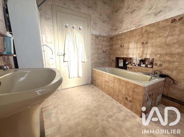 Maison à vendre 6 pièces 140 m² Montsûrs