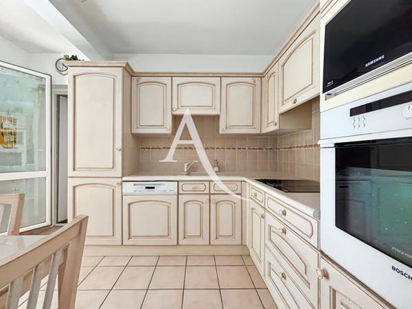 À vendre Villa T5 110 m2 à deux pas des écoles et commerces 13011 MARSEILLE