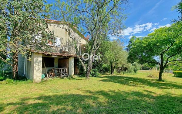 Maison à vendre    6 pièces •  Saint-Privat-des-Vieux
