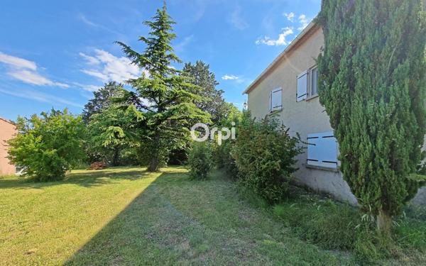 Maison à vendre    6 pièces •  Saint-Privat-des-Vieux