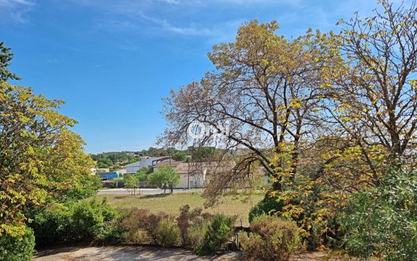 Maison à vendre    6 pièces •  Saint-Privat-des-Vieux