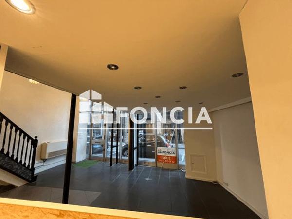 Location Local commercial 2 pièces 104.1 m² - 27 RUE GENERAL FARRE Valence 26000