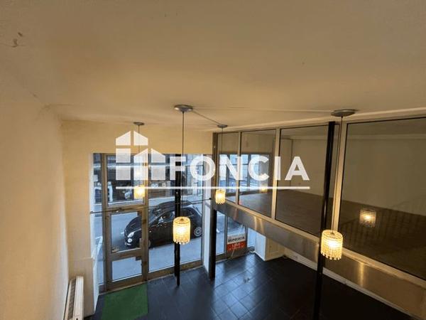 Location Local commercial 2 pièces 104.1 m² - 27 RUE GENERAL FARRE Valence 26000