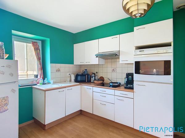 MEZE: Appartement T2 Mezzanine de 55.49m² loi carrez Rénové