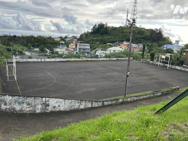 LE PLATE, SAINT-LEU, case à rénover ou à reconstruire