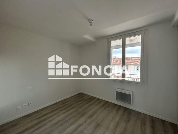 Location Appartement 2 pièces 43.2 m² - 37 RUE DES SOUBIROUS-BAS Montauban 82000
