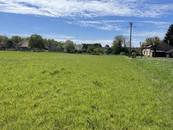 Terrain à vendre |  Moulins-sur-Céphons |  6111 m²