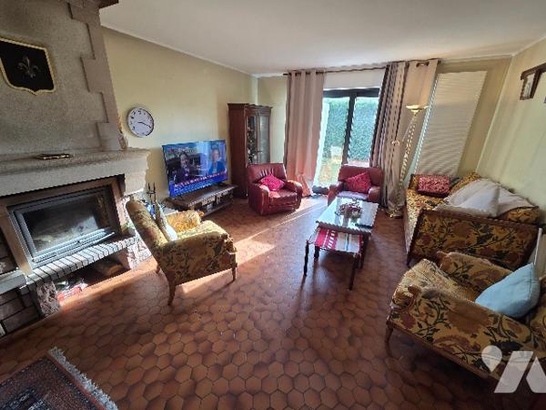 Pavillon de qualité avec de beaux volumes à DOMMARTIN LES TOUL