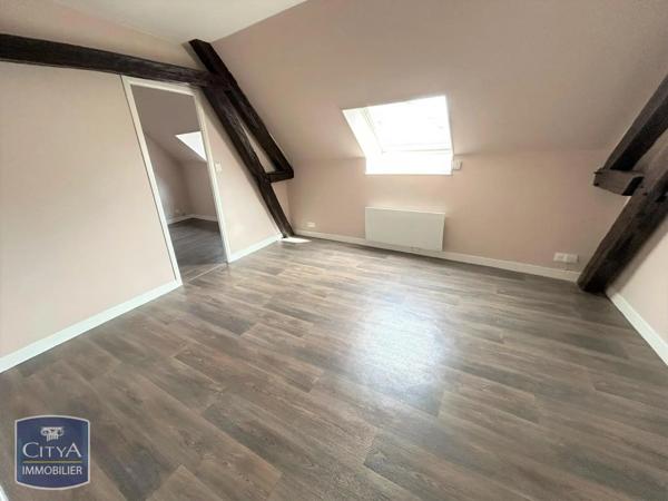 Appartement à louer 3 pièces 43.1m² Bruyères-et-Montbérault (02860)
