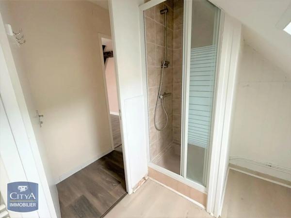 Appartement à louer 3 pièces 43.1m² Bruyères-et-Montbérault (02860)