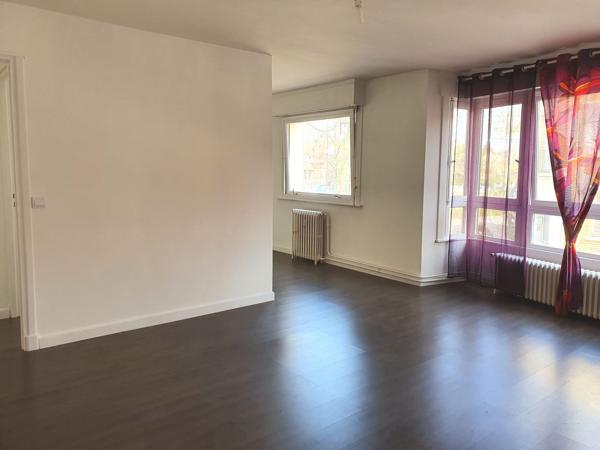 Marcq-en-Barœul Croisé-Laroche appartement T3 avec parking et cave