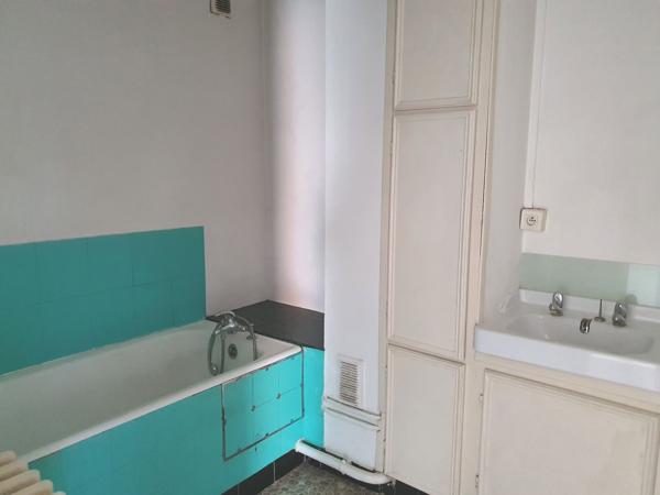 Marcq-en-Barœul Croisé-Laroche appartement T3 avec parking et cave