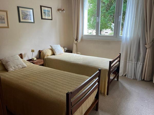 Appartement Nanterre 4 pièce(s) 61 m2 248 000 € **  - Référence  15399