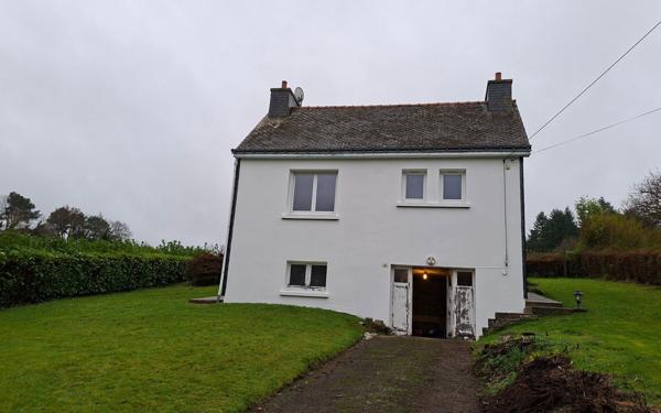 Maison à louer    1 pièce • 35 m2 Meslan