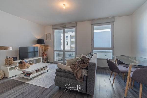 Appartement
         2 pièces
        - 40 m² Exclusivité 79 600 € *