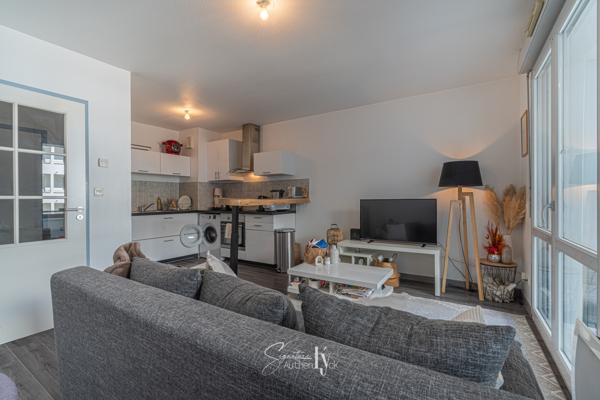Appartement
         2 pièces
        - 40 m² Exclusivité 79 600 € *