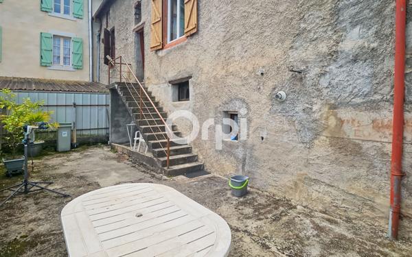 Maison à vendre    6 pièces •  Oloron-Sainte-Marie