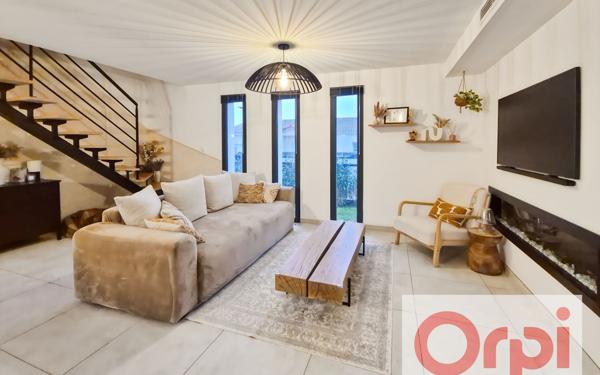 Maison à vendre    5 pièces •  Merville