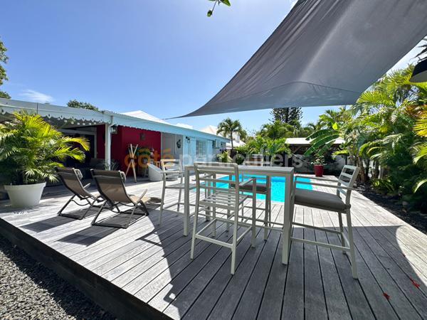 Vente
                Maison94 m² - 4 Pièces -
                    SAINT FRANCOIS (97118)