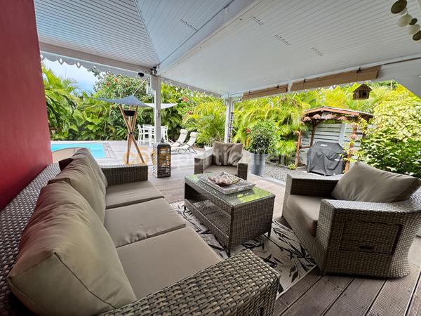 Vente
                Maison94 m² - 4 Pièces -
                    SAINT FRANCOIS (97118)