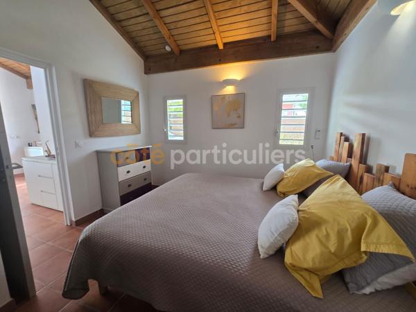 Vente
                Maison120 m² - 4 Pièces -
                    SAINT FRANCOIS (97118)